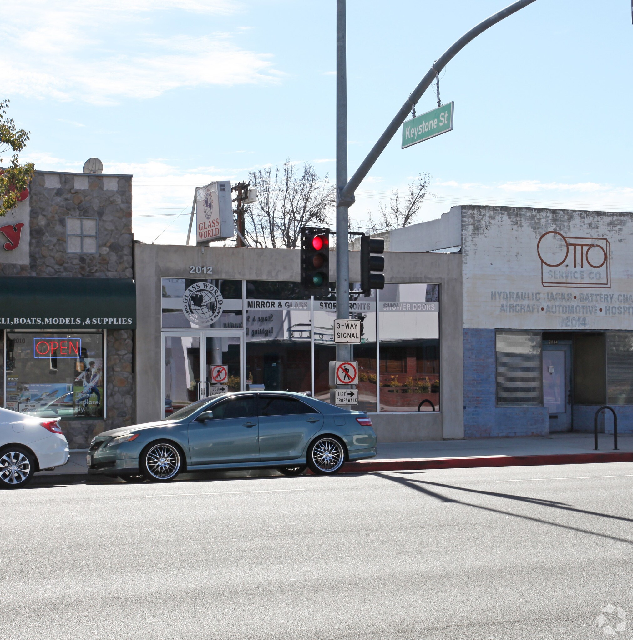 2012 W Burbank Blvd, Burbank, CA for sale Primary Photo- Image 1 of 1