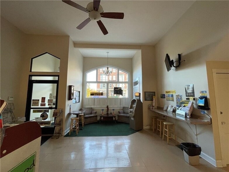 424 Exchange St, Geneva, NY for lease - Building Photo - Image 3 of 8