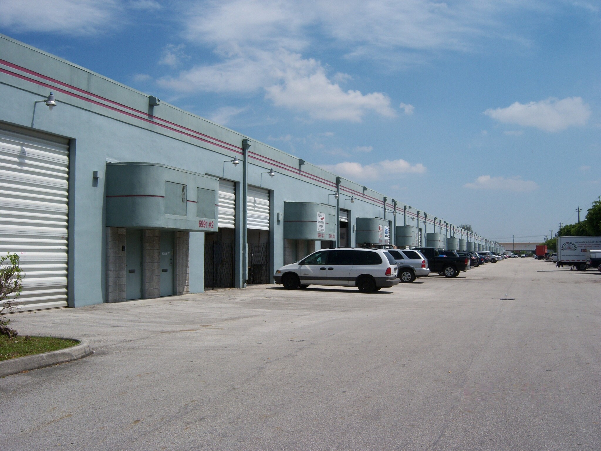 6991-6995 NW 82nd Ave, Miami, FL for lease Building Photo- Image 1 of 10