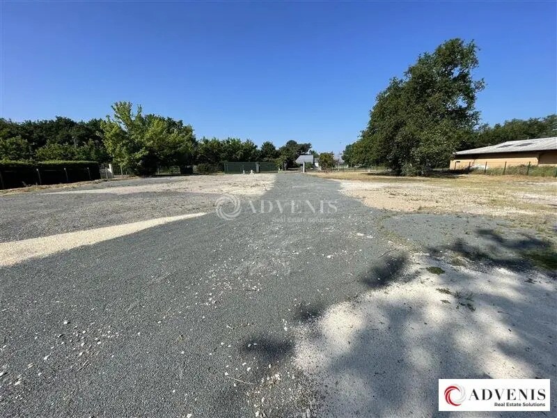 Land in Eysines for lease Building Photo- Image 1 of 3