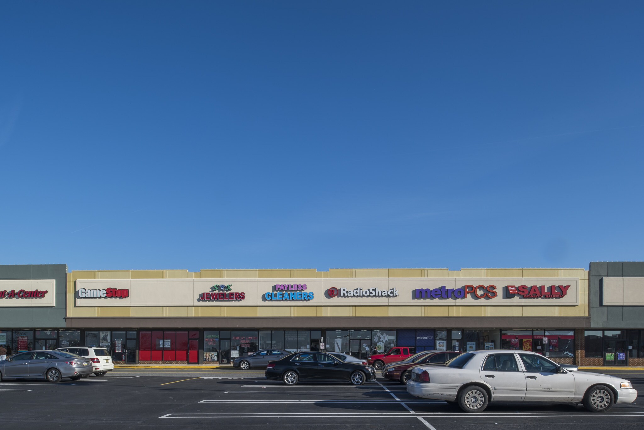 330424 W Oregon Ave, Philadelphia, PA 19148 Whitman Plaza