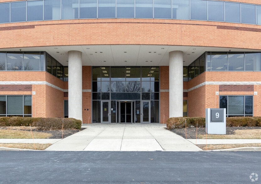 9 Roszel Rd, West Windsor, NJ for lease - Building Photo - Image 3 of 11