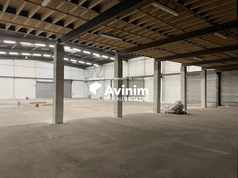 Industrial in La Courneuve for lease - Interior Photo - Image 2 of 7