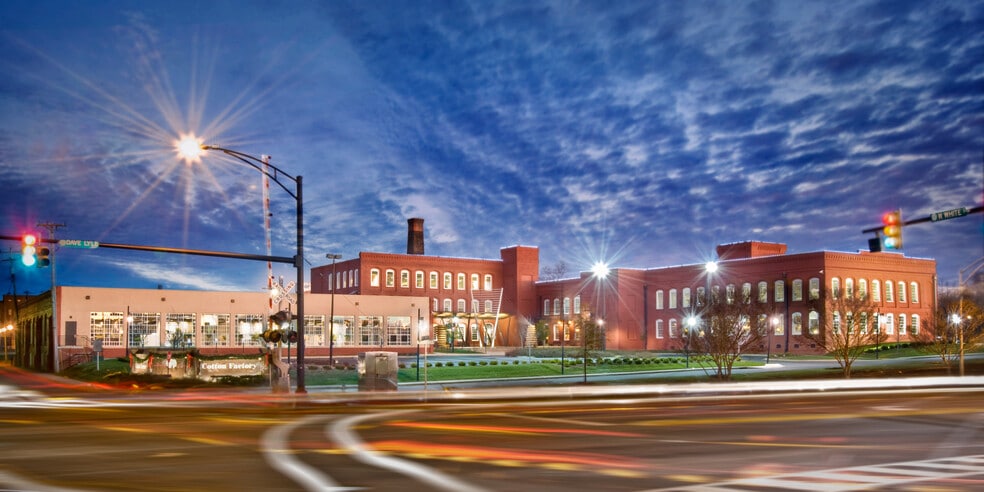 300 Chatham Ave, Rock Hill, SC for lease - Building Photo - Image 2 of 4