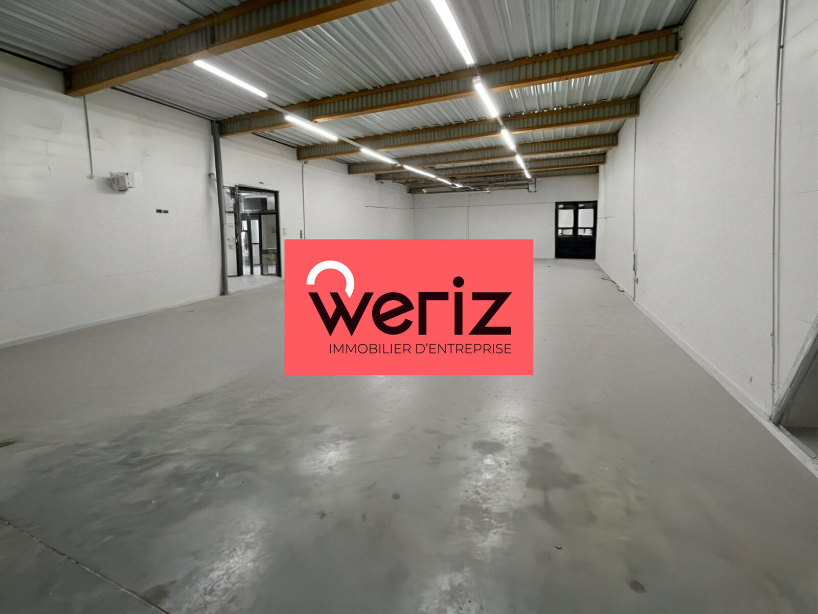 Industrial in Châteauneuf-les-Martigues for lease Building Photo- Image 1 of 4