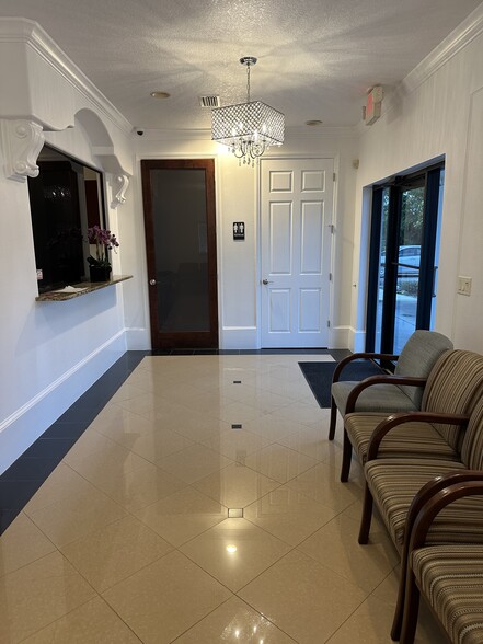 1656 S Volusia Ave, Orange City, FL for sale - Building Photo - Image 3 of 17