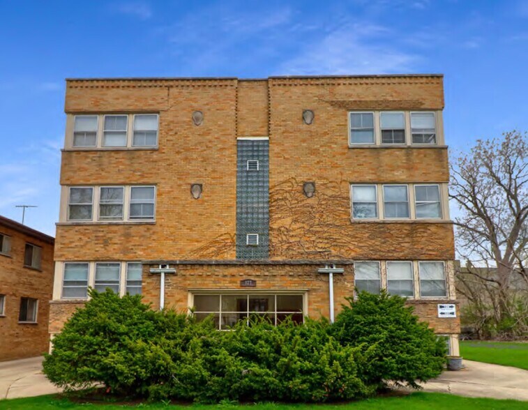 127 Virginia St, Elmhurst, IL for sale - Primary Photo - Image 1 of 1