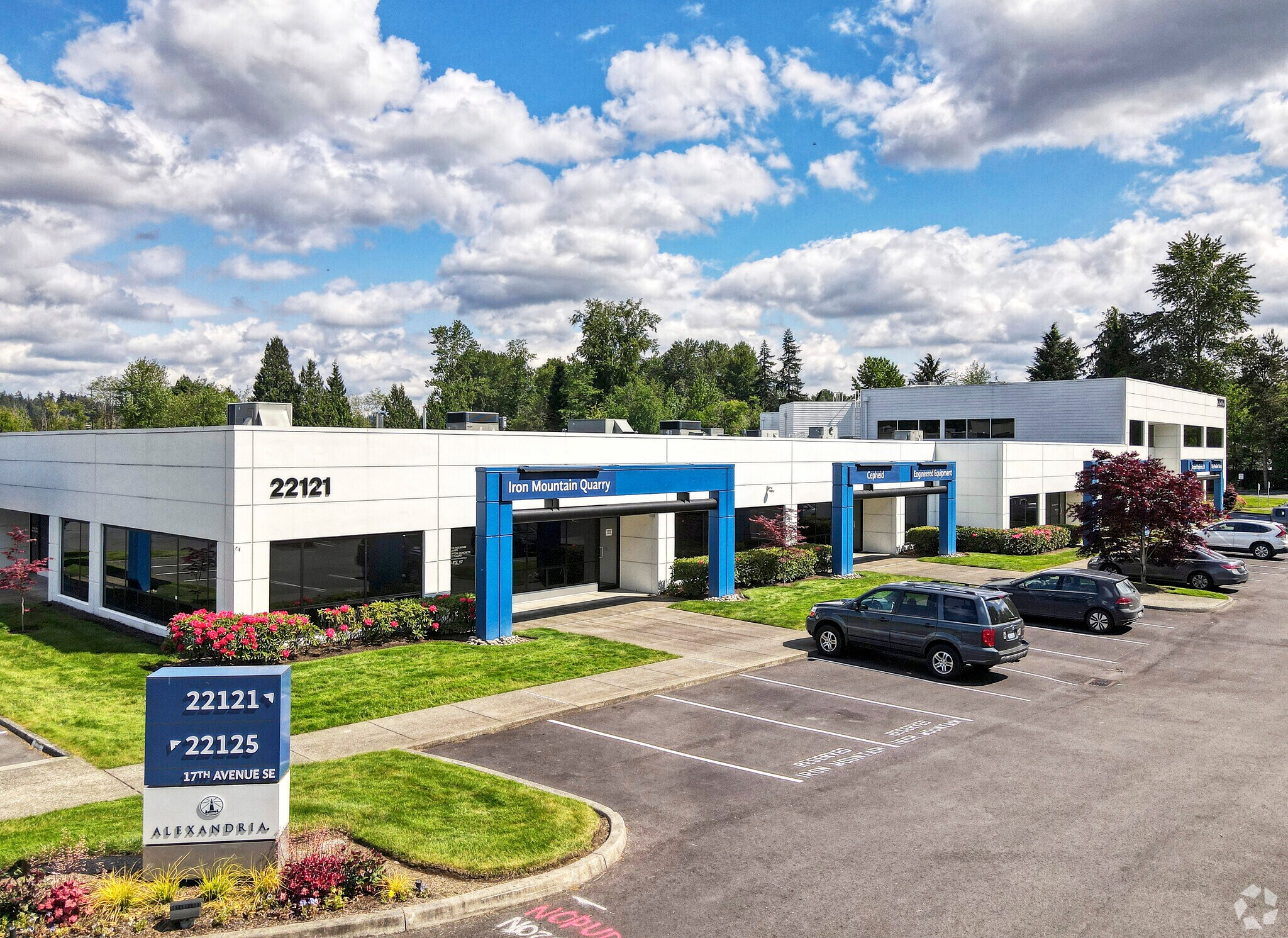 22121 17th Ave SE, Bothell, WA for sale Primary Photo- Image 1 of 1