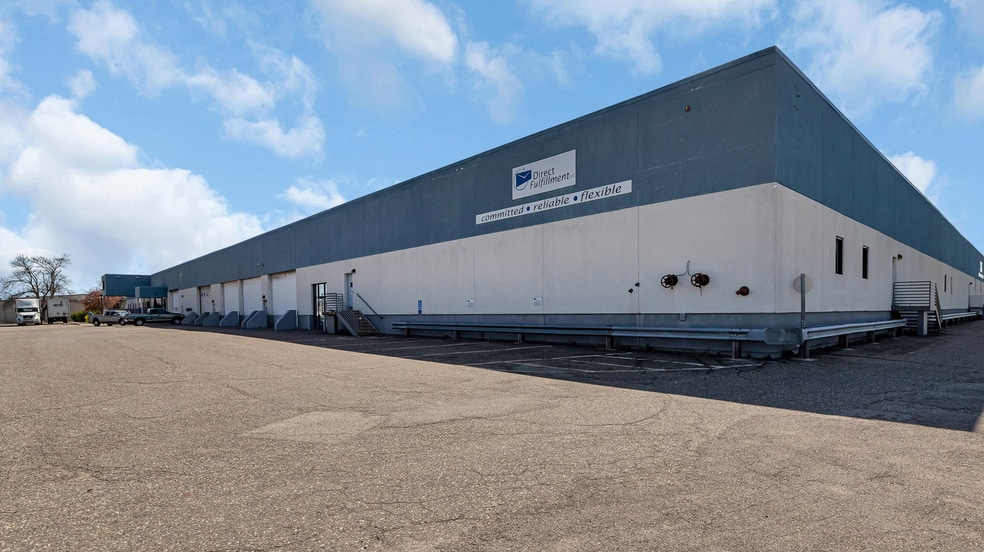 5 McLeland Rd, Saint Cloud, MN for lease - Building Photo - Image 1 of 14