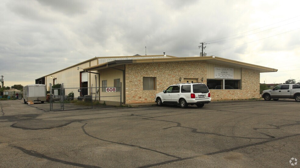 608 Leander Rd, Georgetown, TX for sale - Primary Photo - Image 1 of 1