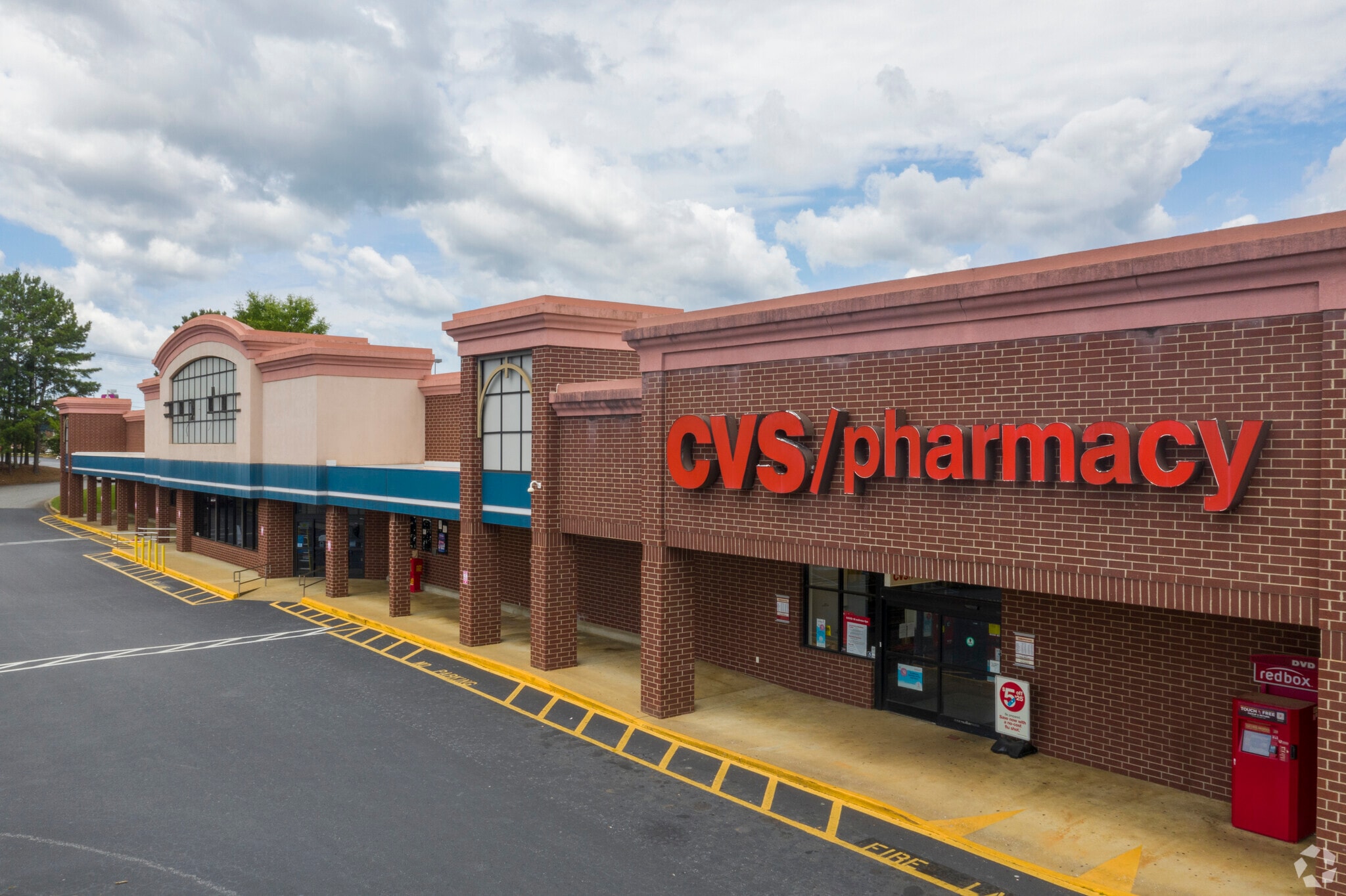 3214-3220 W Blue Ridge Dr, Greenville, SC for lease Primary Photo- Image 1 of 5