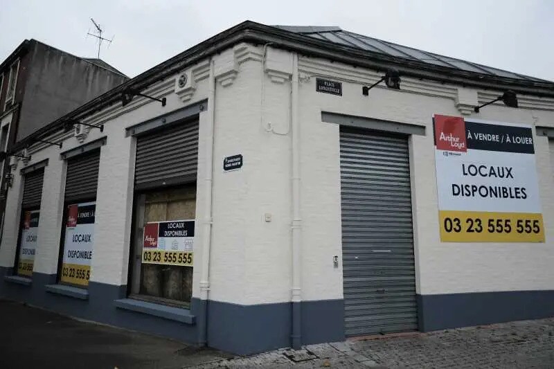 Retail in Saint-Quentin for sale - Building Photo - Image 1 of 2
