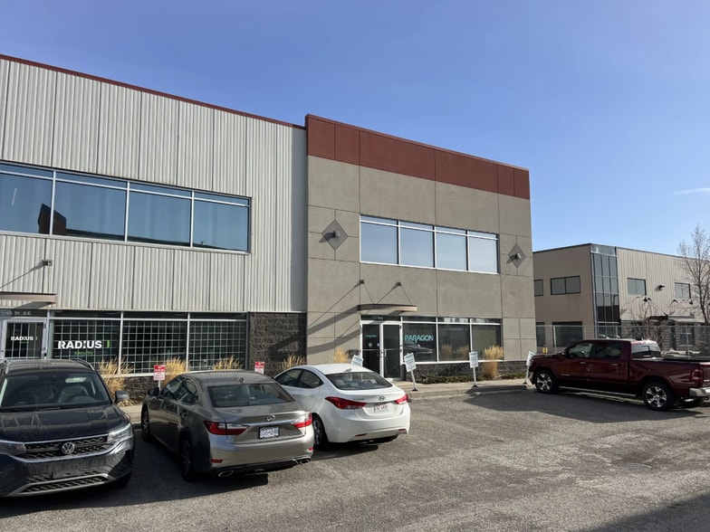 10672 46th St SE, Calgary, AB for sale - Building Photo - Image 1 of 4