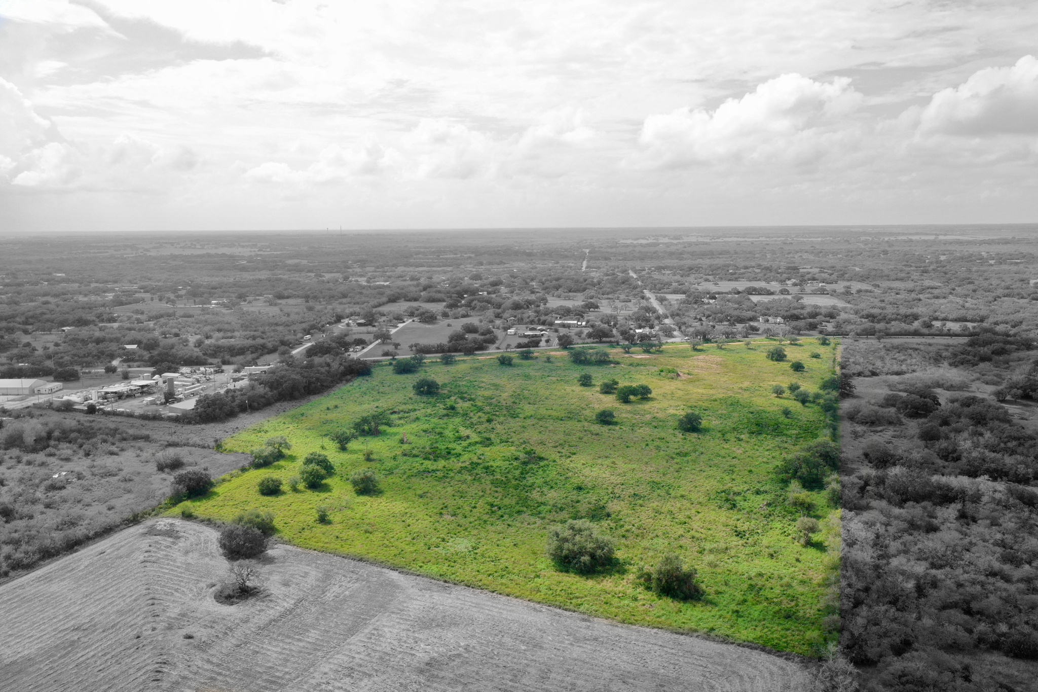 Airport Rd, Beeville, TX for sale Primary Photo- Image 1 of 15