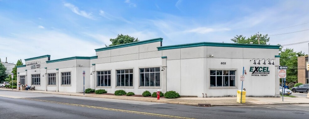 605 Main St, Hackensack, NJ for sale - Building Photo - Image 1 of 4