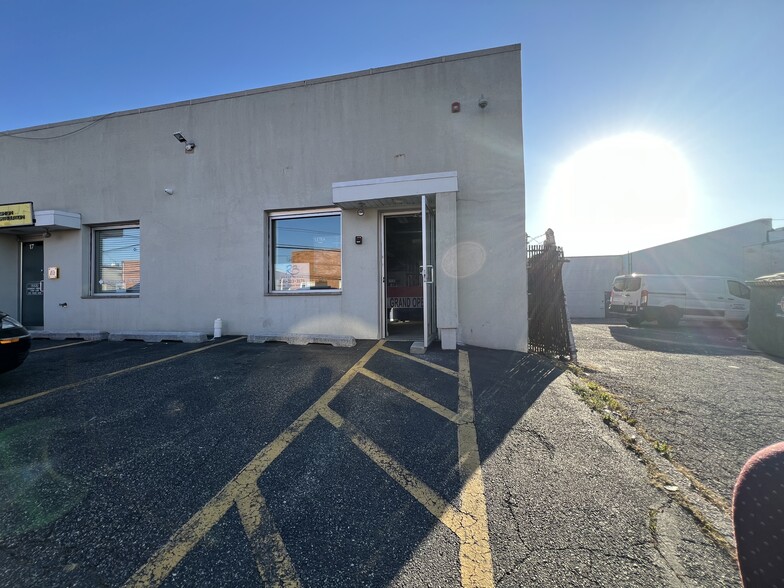 17-19 Industrial Ave, Fairview, NJ for sale - Building Photo - Image 1 of 1