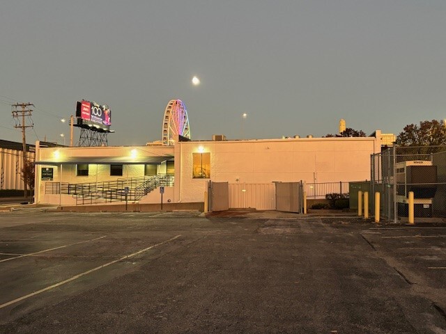 2500 Summit St, Kansas City, MO for sale Building Photo- Image 1 of 1