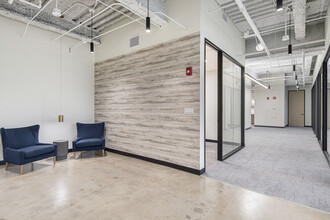 33 N Dearborn St, Chicago, IL for lease Interior Photo- Image 1 of 9