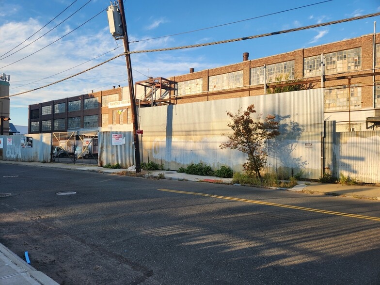 3035 Richmond Ter, Staten Island, NY for sale - Building Photo - Image 2 of 9