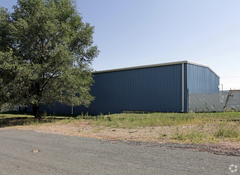 2250 Busch Ave, Colorado Springs, CO for lease - Building Photo - Image 2 of 2