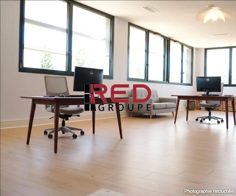 Location Bureaux 105 m² - Photo 1