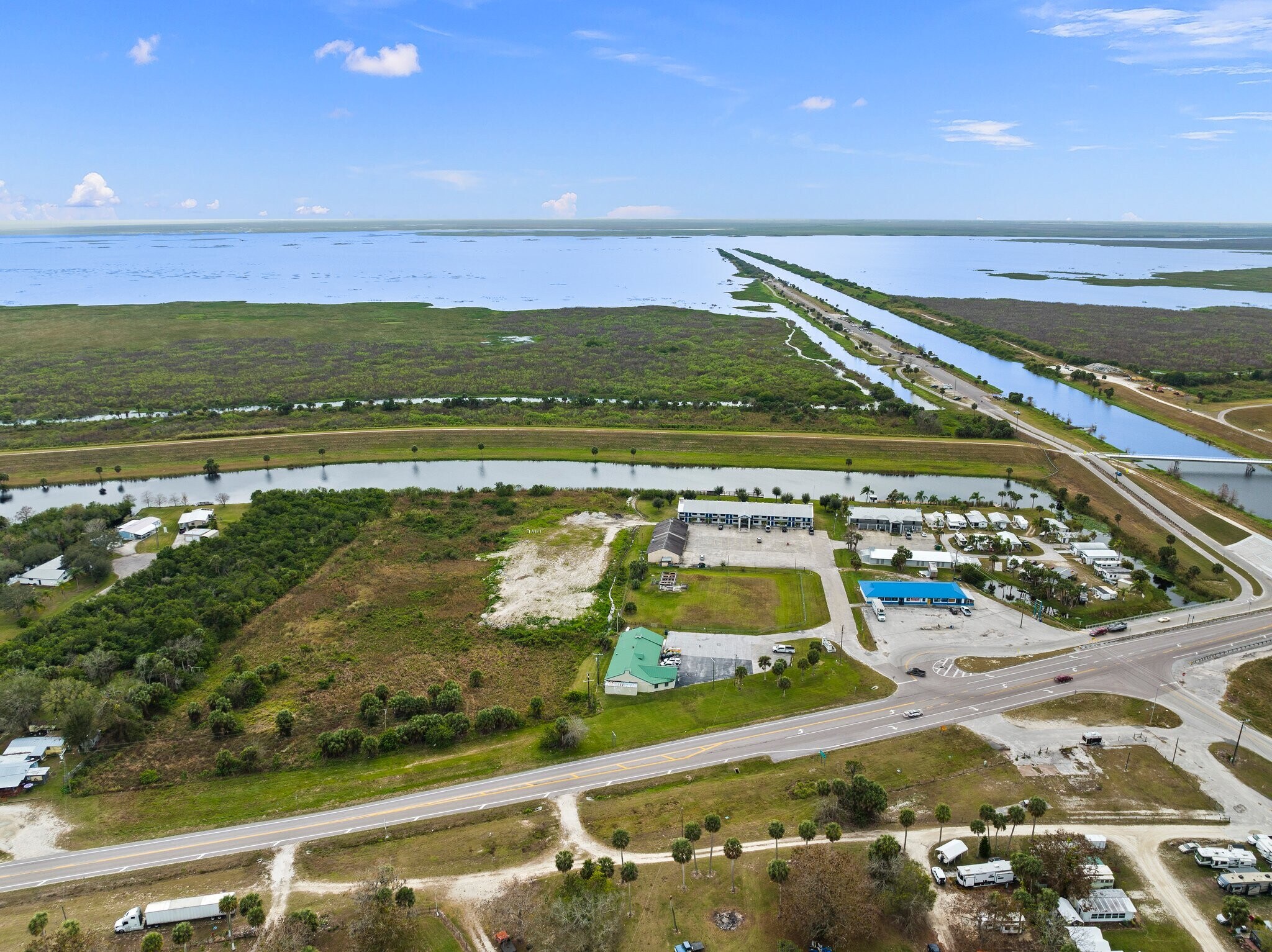 1077 Lakeport Plz, Okeechobee, FL for sale Building Photo- Image 1 of 1