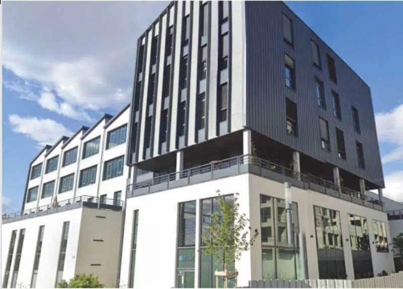 Flex in Lyon for lease - Building Photo - Image 1 of 1