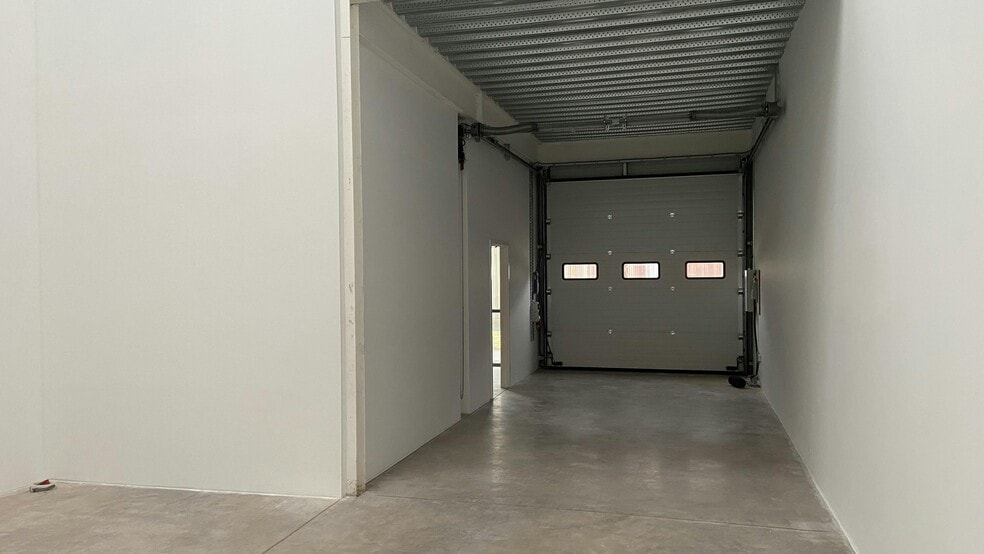 10 Endermere Rd, Coventry for lease - Building Photo - Image 2 of 8