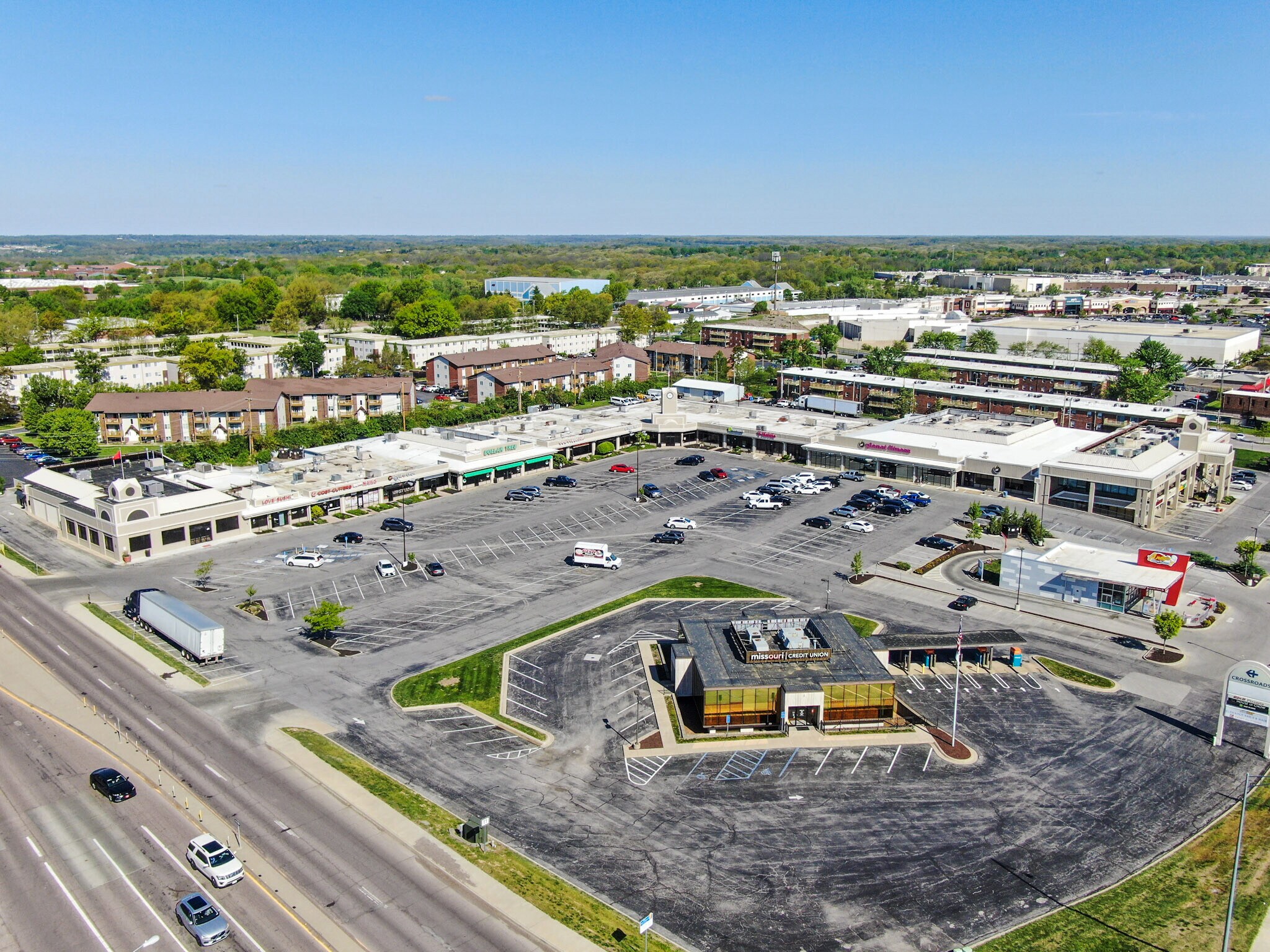 2101 W Broadway Ave, Columbia, MO for lease Building Photo- Image 1 of 23