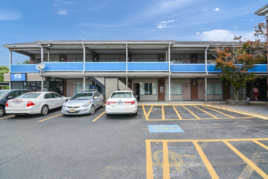 1186 Worcester Rd, Framingham, MA for sale - Building Photo - Image 3 of 52