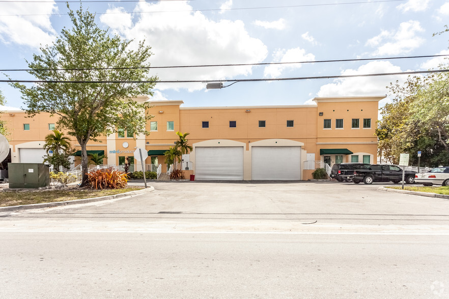 3705 NW 115th Ave, Miami, FL for lease - Building Photo - Image 3 of 10