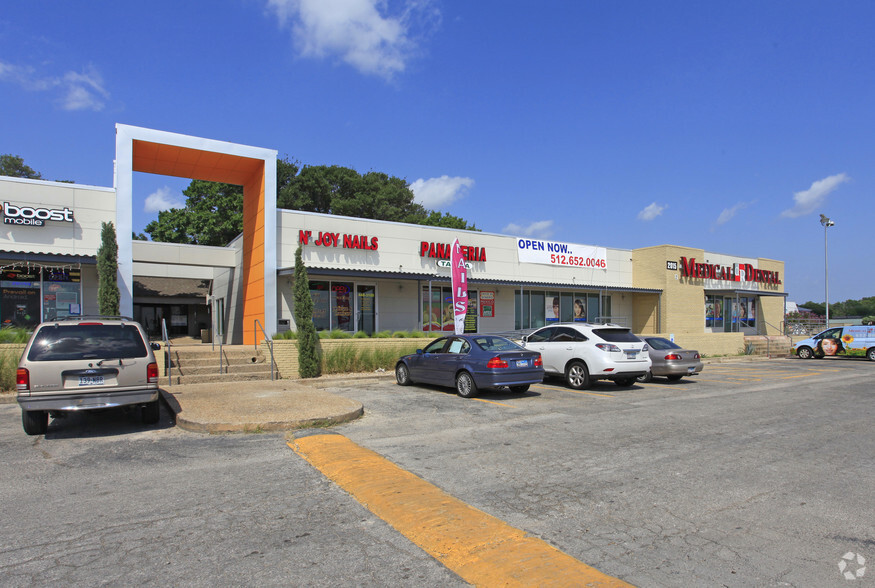 2015 E Riverside Dr, Austin, TX for lease - Building Photo - Image 1 of 12