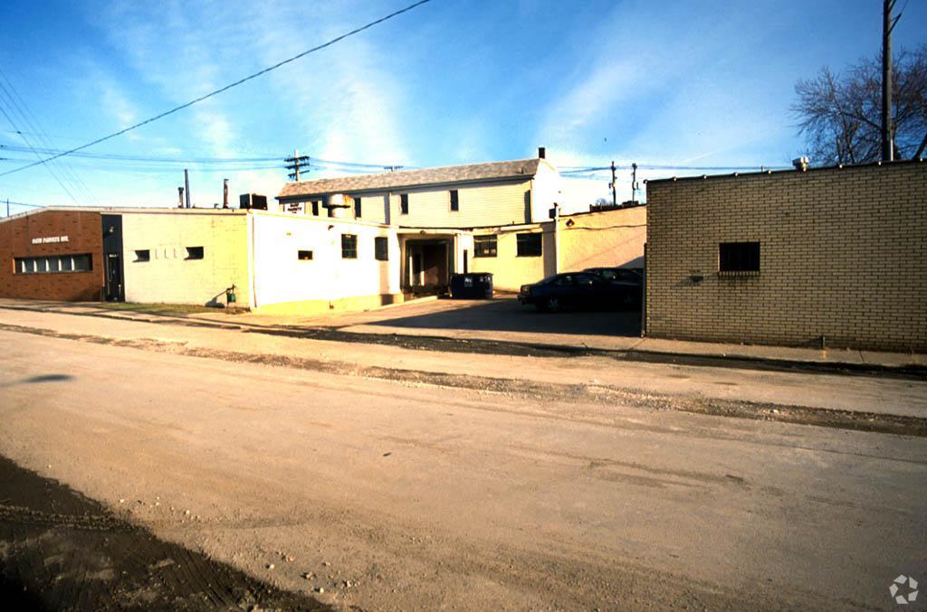 18624 Syracuse Ave, Cleveland, OH for sale Primary Photo- Image 1 of 4