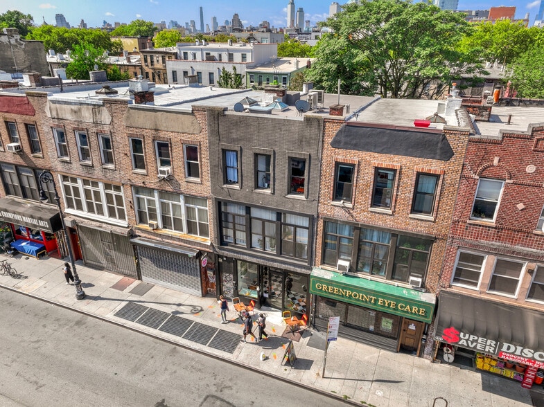 673 Manhattan Ave, Brooklyn, NY for sale - Building Photo - Image 3 of 6