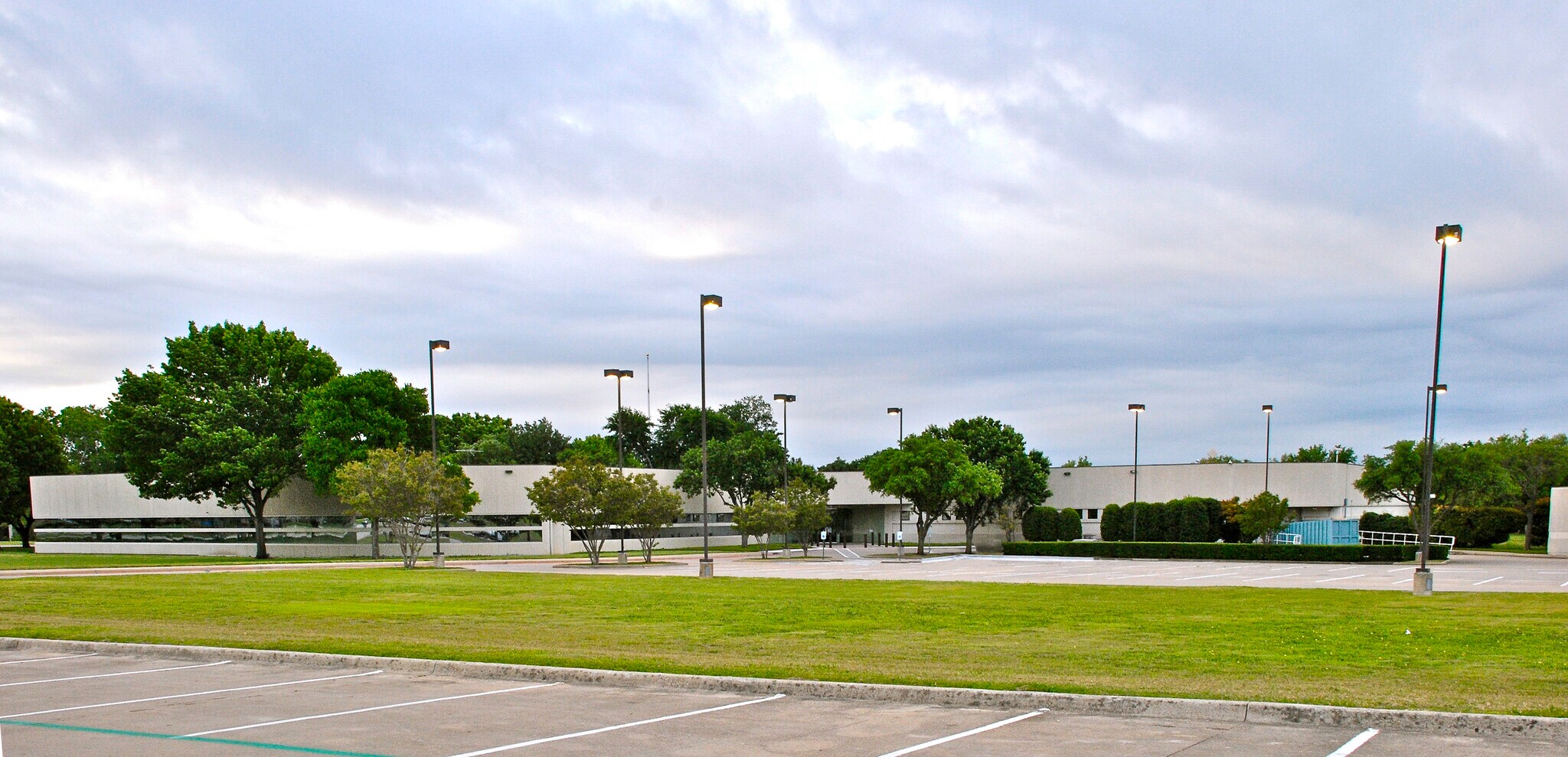 17201 Waterview Pkwy, Dallas, TX for sale Building Photo- Image 1 of 1