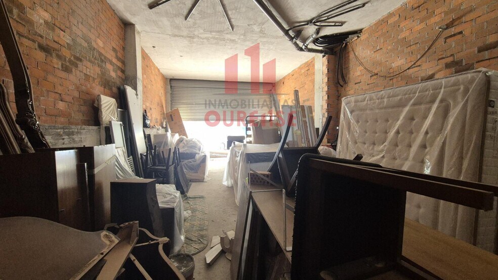 Retail in Ourense, Orense for lease - Building Photo - Image 1 of 3