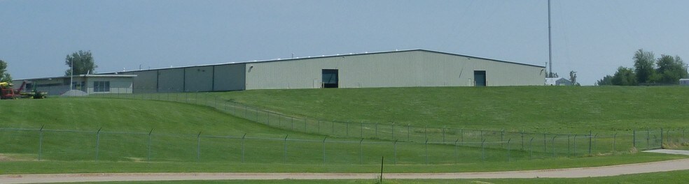 1400 N Cherry St, Sigourney, IA for sale - Primary Photo - Image 1 of 1