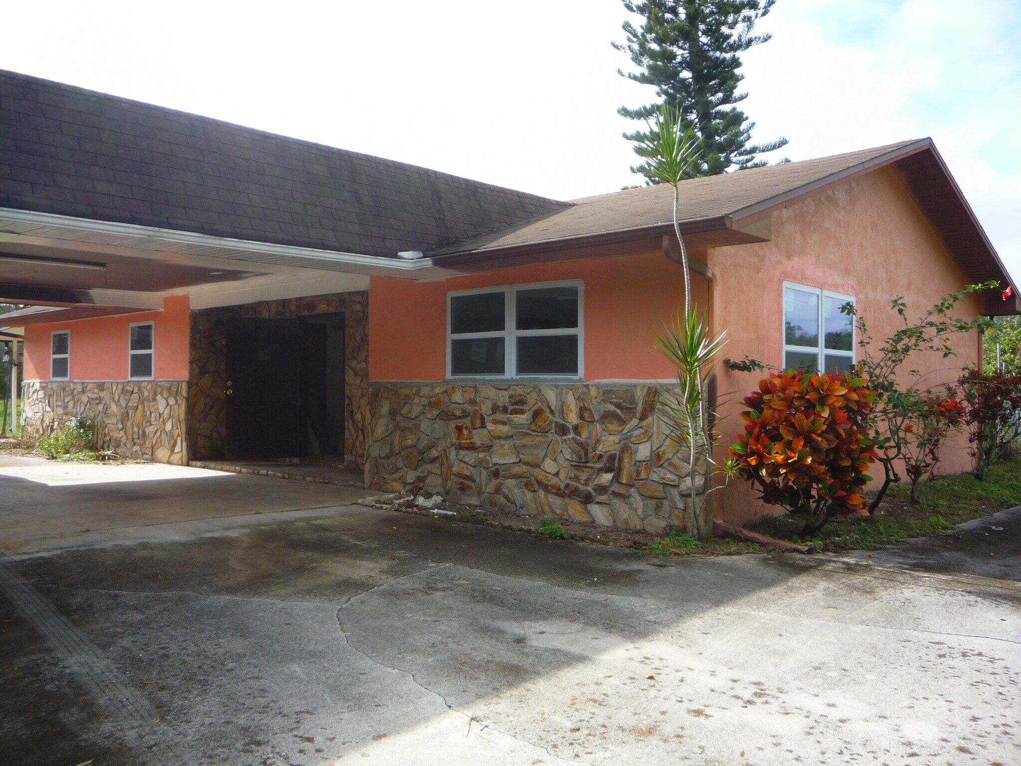 St Lucie County & Indian River County portfolio of 13 properties for sale on LoopNet.com Building Photo- Image 1 of 13