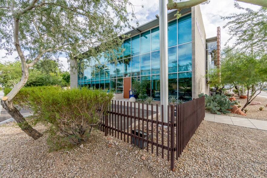 1835 W Adams St, Phoenix, AZ for sale - Building Photo - Image 1 of 9