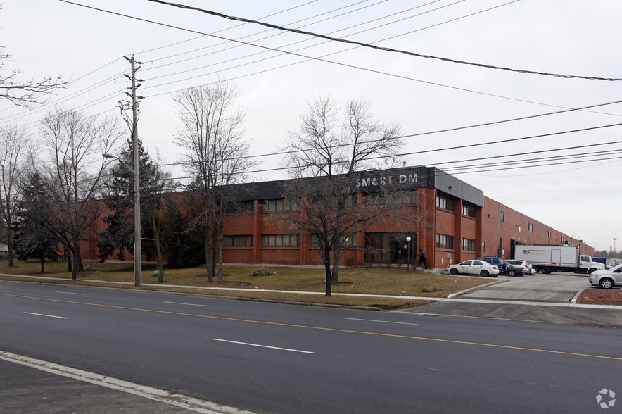 324 Horner Ave, Toronto, ON for lease - Building Photo - Image 3 of 4