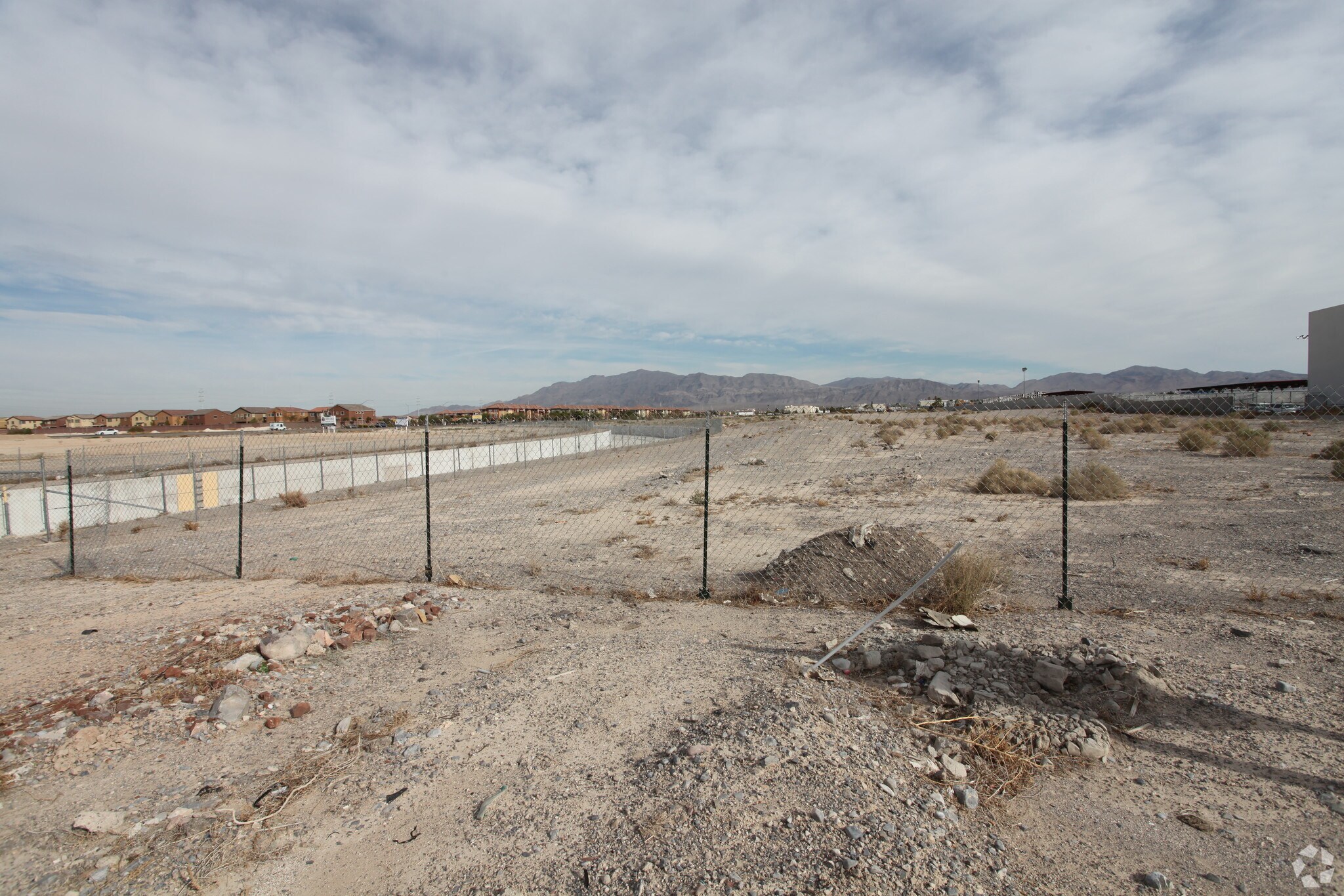 Losee Rd, North Las Vegas, NV for sale Primary Photo- Image 1 of 1