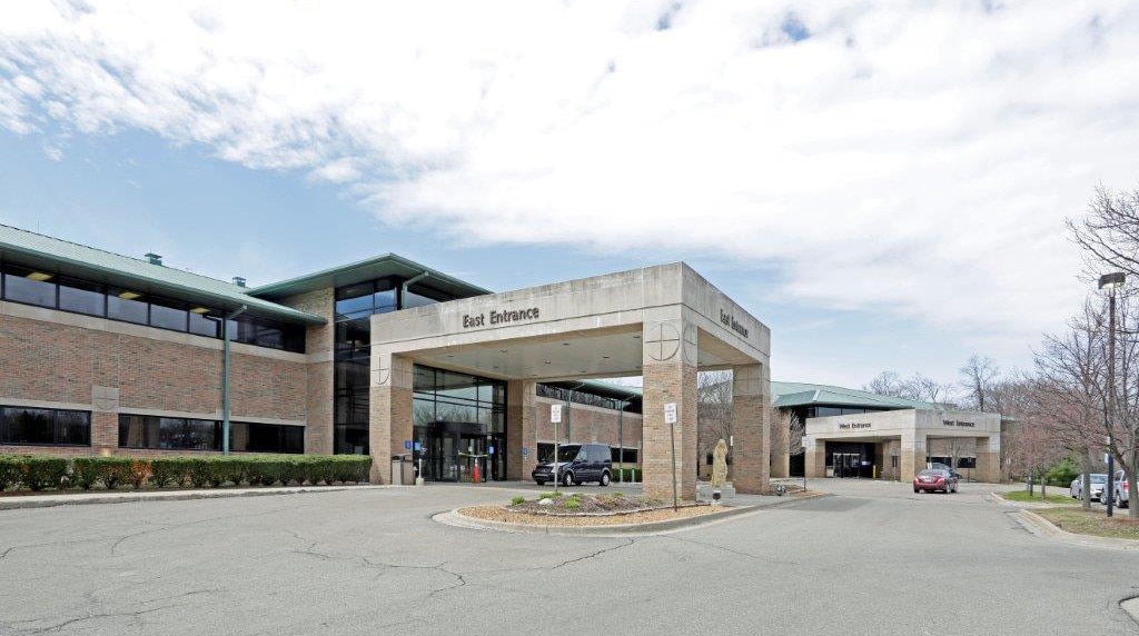 30055 Northwestern Hwy, Farmington Hills, MI 48334