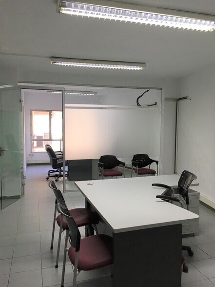 Office in Murcia for lease - Building Photo - Image 2 of 12