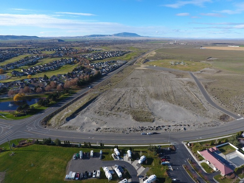 Kingsgate Way, Richland, WA 99354