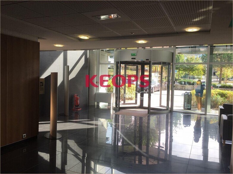 Avenue Georges Pompidou, Balma for lease - Lobby - Image 2 of 23