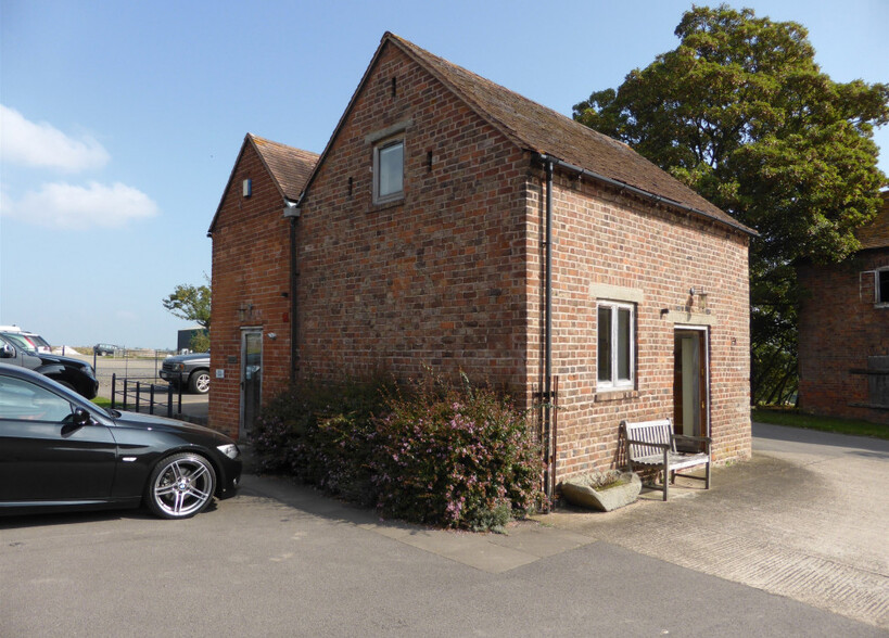 The Mythe Business Centre, Tewkesbury for lease - Primary Photo - Image 1 of 1