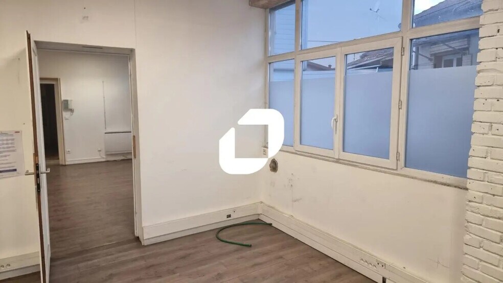 Office in Champigny-sur-Marne for lease - Interior Photo - Image 3 of 8