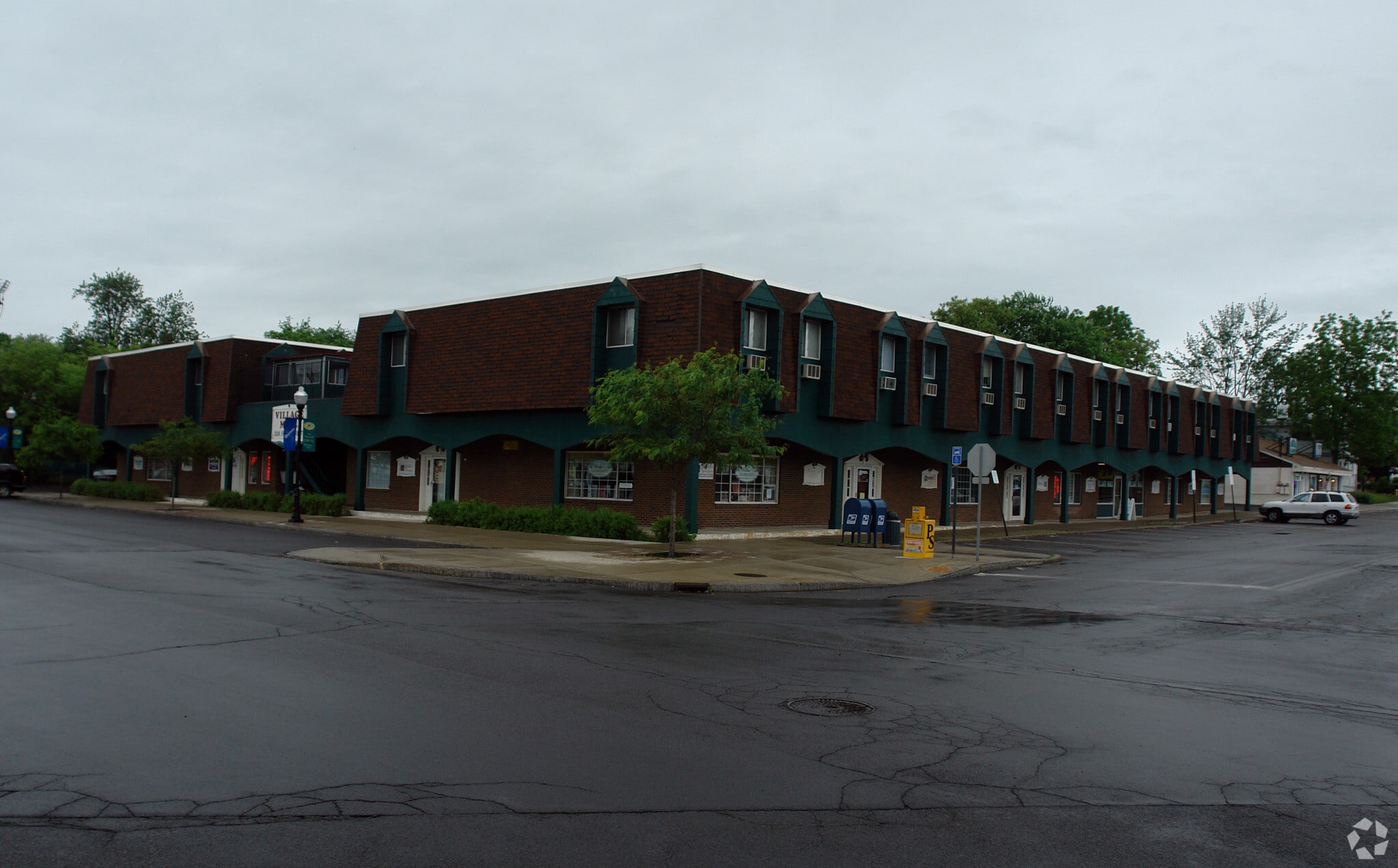304 1st St, Liverpool, NY for sale Primary Photo- Image 1 of 1