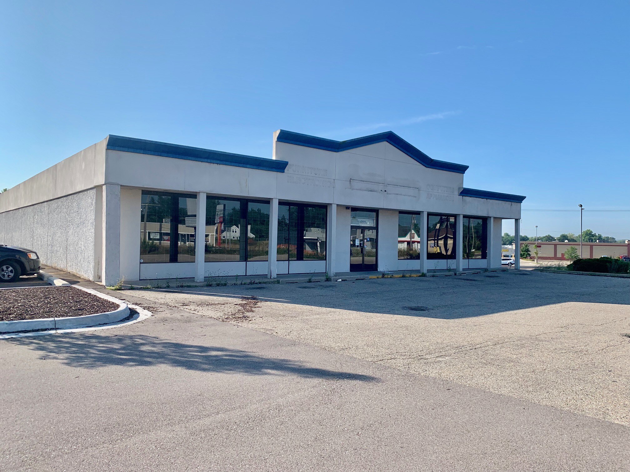3630 Plainfield Ave NE, Grand Rapids, MI for sale Building Photo- Image 1 of 1