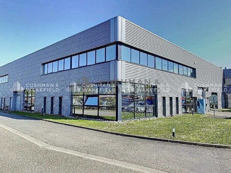 Office in Niederhausbergen for lease - Building Photo - Image 1 of 12